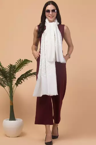 Women pure wool kashmiri embroidered shawl