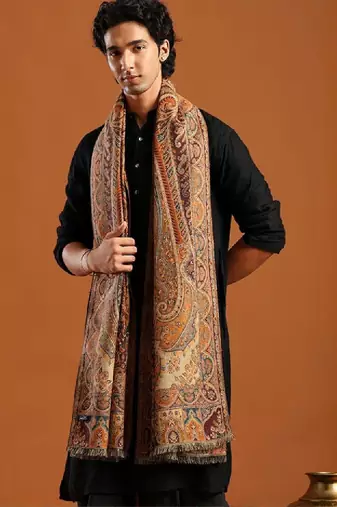 Paisley woven design fringed border detail kani shawl