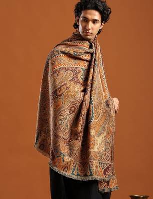 Paisley woven design fringed border detail kani shawl 4