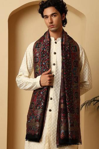 Men woven design stole
