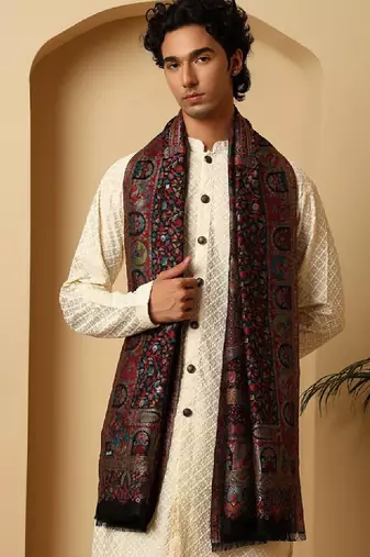 Men woven design stole