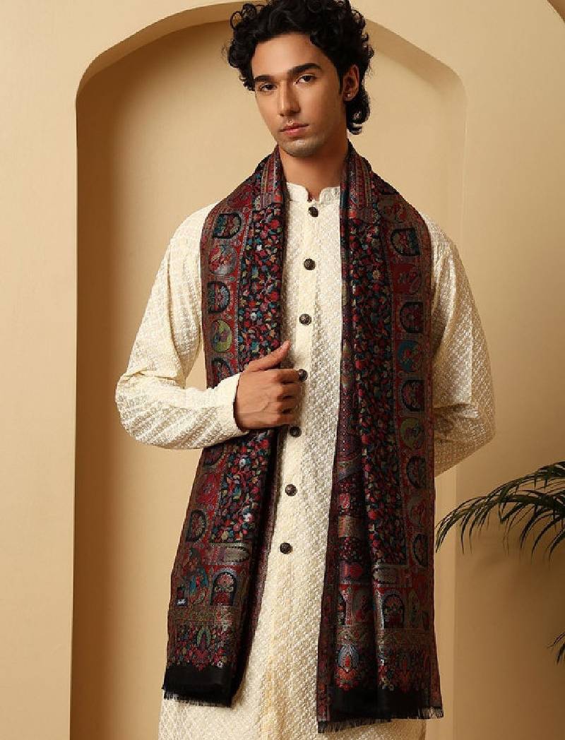 Men woven design stole