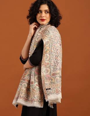Paisley woven design soft bamboo stole with tasselled border 2