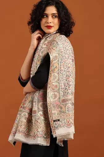 Paisley woven design soft bamboo stole with tasselled border