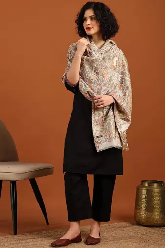 Paisley woven design soft bamboo stole with tasselled border