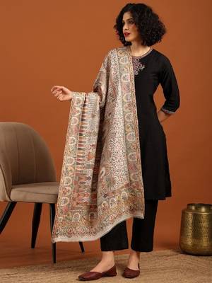 Paisley woven design soft bamboo stole with tasselled border 4