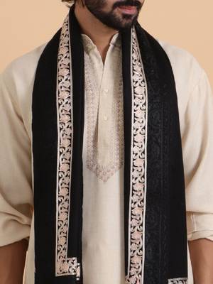 Men embroidered stole 2