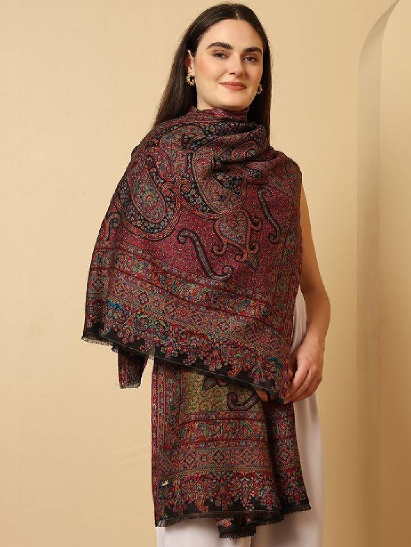Women paisley woven design shawl