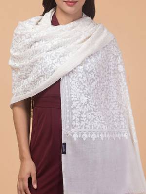 Floral embroidered aari work woollen stole 2