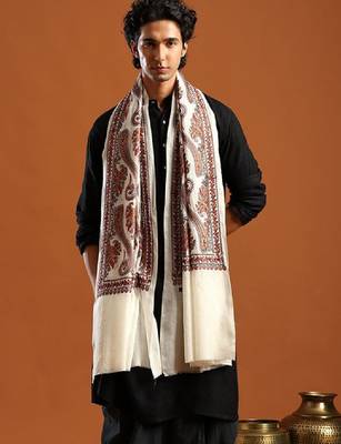 Geometric woven design pashmina shawl 1