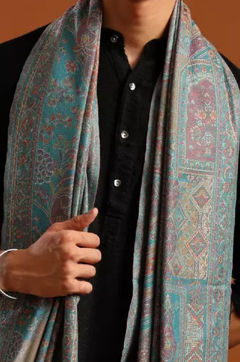 Ethnic motifs woven design fringed border detail jamawar shawl