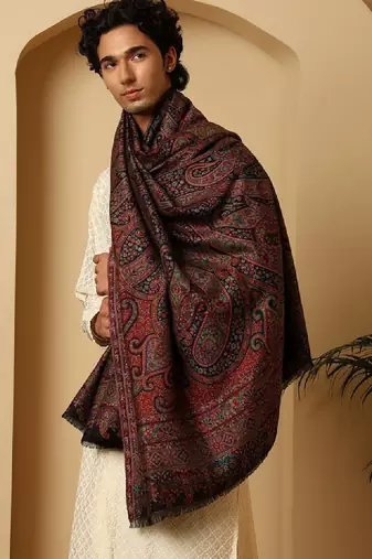 Paisley woven design shawl