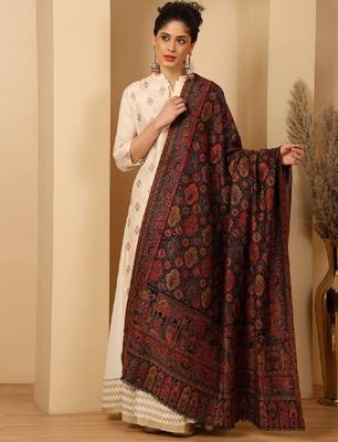 Ethnic motifs woven design shawl 4