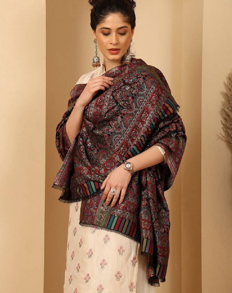 Floral woven design zari fringed shawl