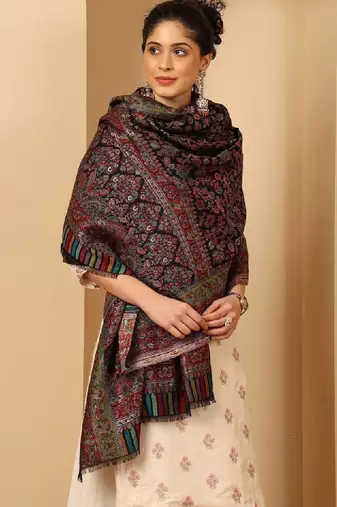 Floral woven design zari fringed shawl