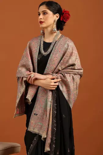 Paisley woven design shawl