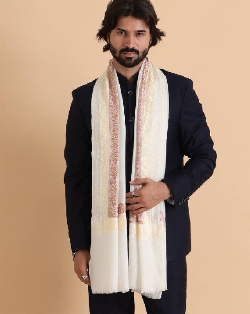 Men embroidered stole with fringes