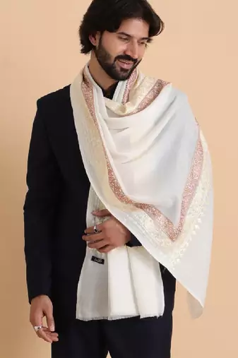 Men embroidered stole with fringes