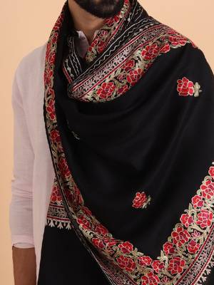Men embroidered stole 2