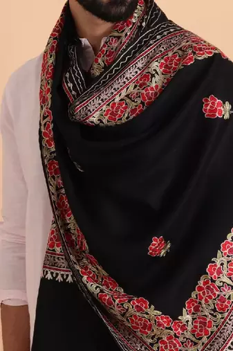 Men embroidered stole