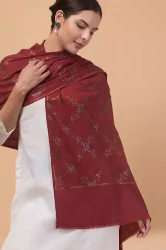 Geometric embellished stole