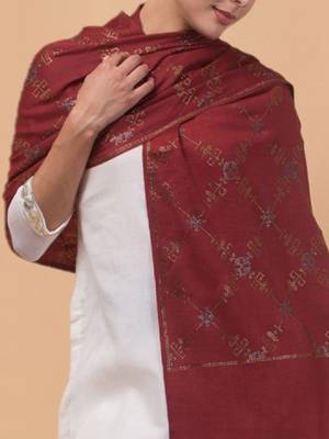 Geometric embellished stole 2