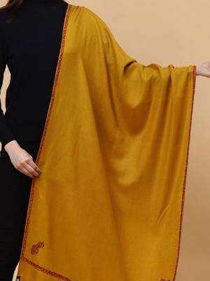 Women ethnic kingri embroidery stole with fringes 2