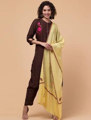 Women solid fringed stole 4