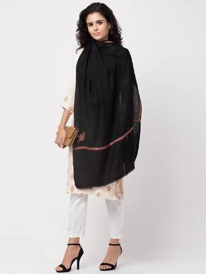 Women ethnic motifs embroidered wool stole with fringed border 3