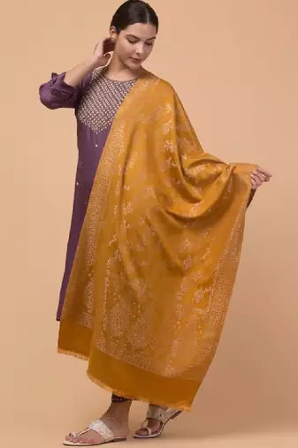 Women ethnic motifs woven stole