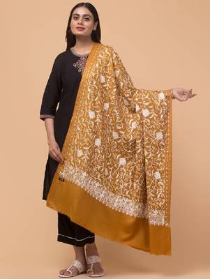 Floral embroidered shawl 1