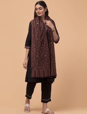 Floral woven design woolen shawl 4