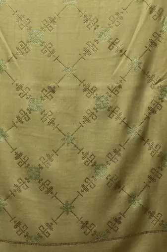 Floral embellished beads and stones shawl