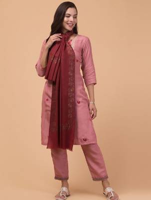 Aari embroidered border woollen shawl 4