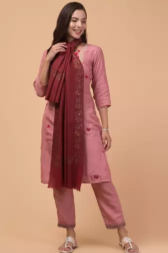 Aari embroidered border woollen shawl
