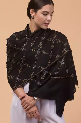 Geometric woven design woollen shawl