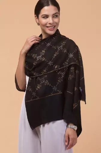 Geometric woven design woollen shawl