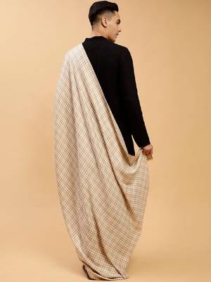 Men checked woven design shawl 3