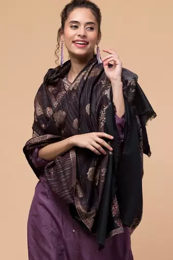 Floral woven design woollen shawl