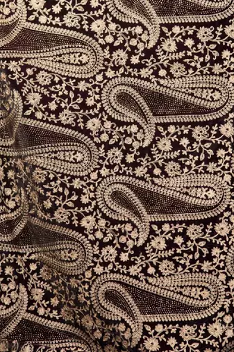 Women embroidered velvet shawl
