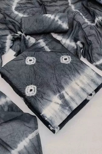 bandhani dyed unstitched dress material