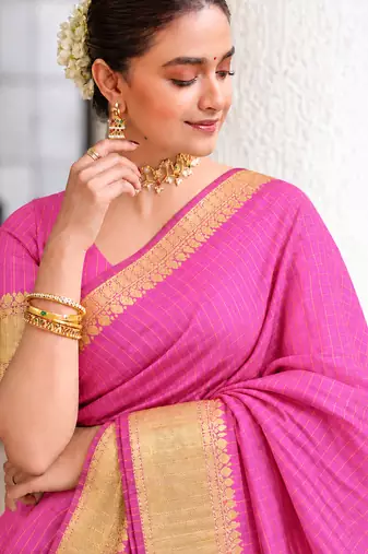 Women's pink & golden zari woven kanjivaram style silk blend saree with blouse piece