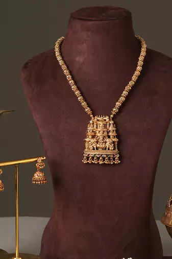 Gold plated temple necklace set