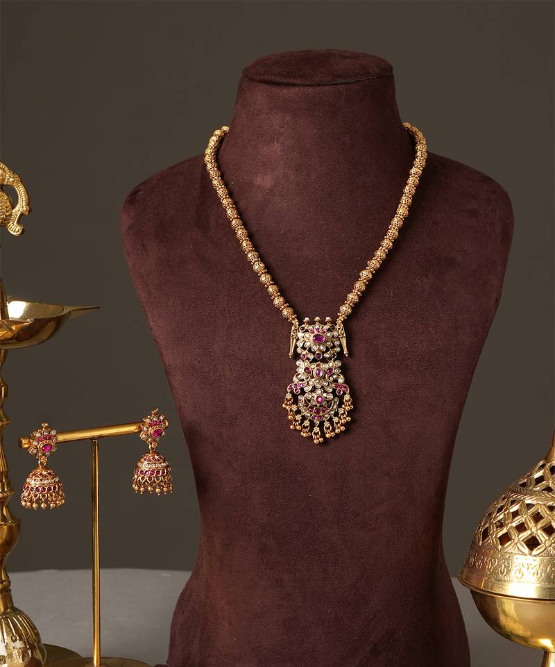 Gold plated ruby red temple haar necklace set