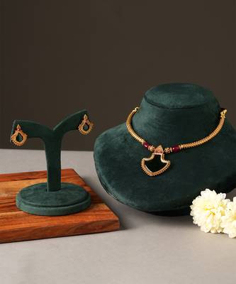 Gold plated heritage temple green choker necklace set 2