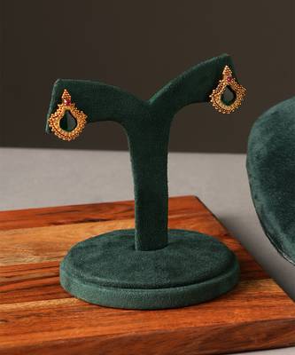 Gold plated heritage temple green choker necklace set 4