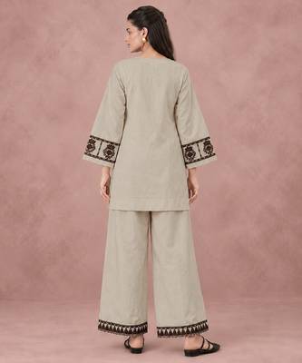 Taupe grey cotton flex embroidered kurta pant set 2