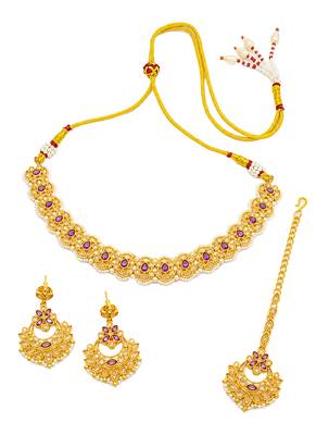 Fashionable flower and oval shape purple stone gold plated choker necklace set with maang tikka for women and girls 3