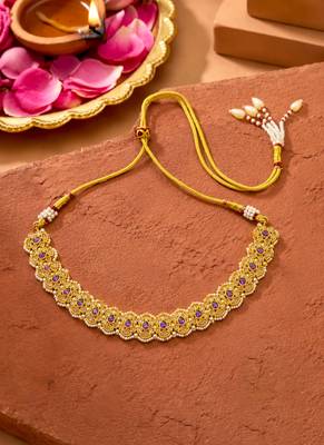 Fashionable flower and oval shape purple stone gold plated choker necklace set with maang tikka for women and girls 4