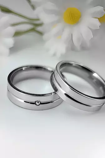 Fancy couple band finger ring jewellery for men & women(men - us 9, women - us 7)